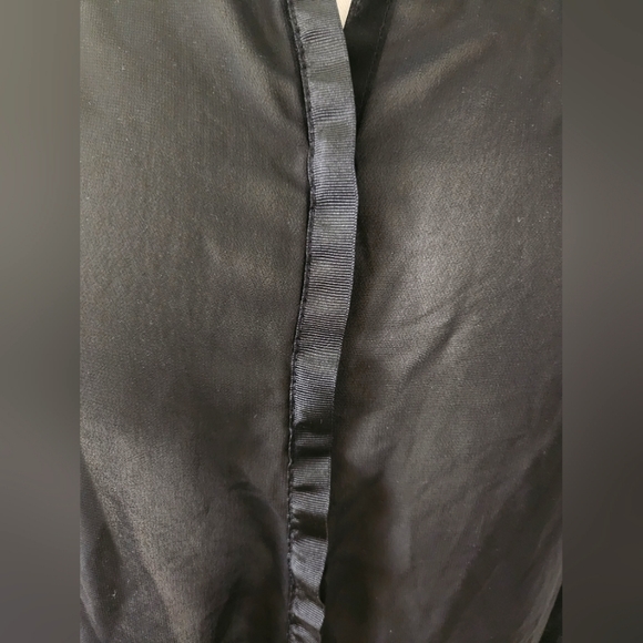 Kardashian kollection Xs Button up - Picture 4 of 7